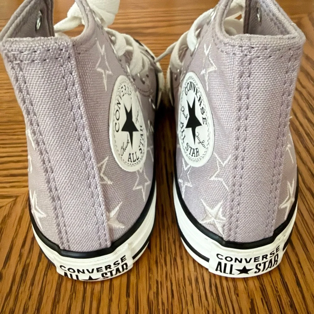 CONVERSE Chuck Taylor All Star Hi - Purple Star Print